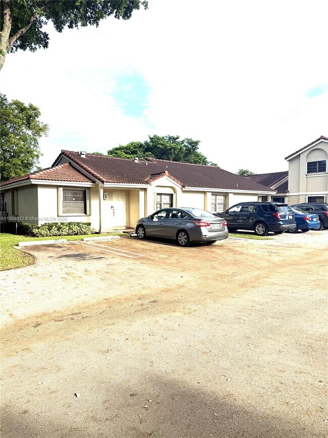 Photo - 6018 NW 172nd Terrace