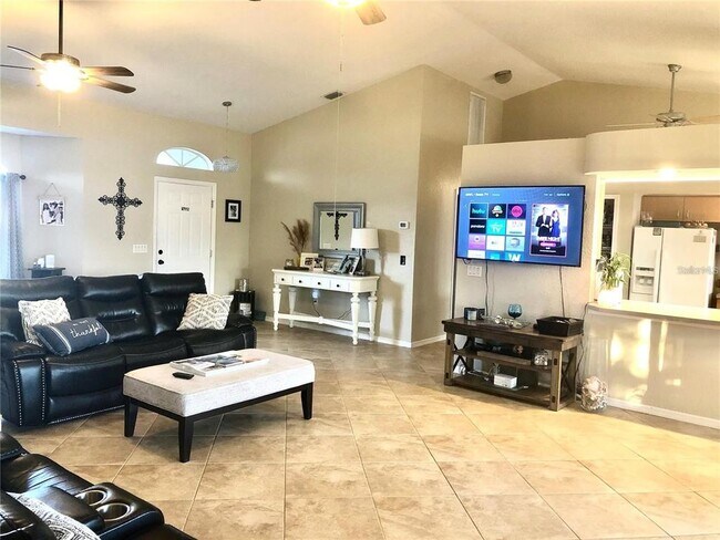 Photo - 7342 Powder Puff