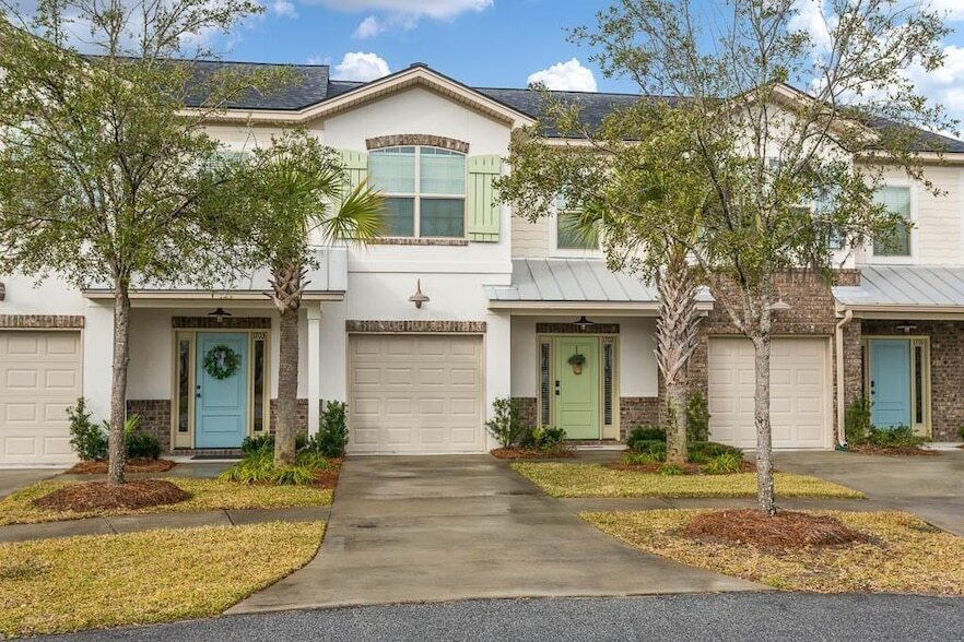 Photo - 1702 Mariners Cir