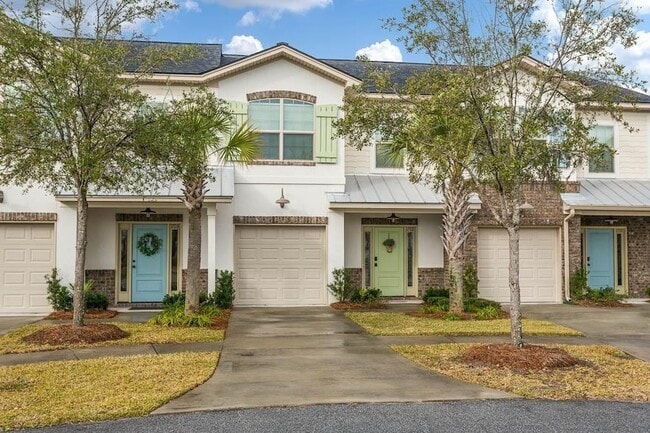 Building Photo - 1702 Mariners Cir