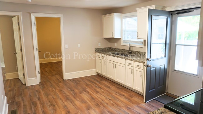 4BR/2BA Home Downtown Near Brooklyn Arts District - $1,750/month - Pet Friendly*