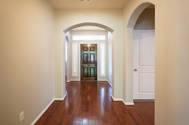 Photo - 28038 Emma Gardens Ln