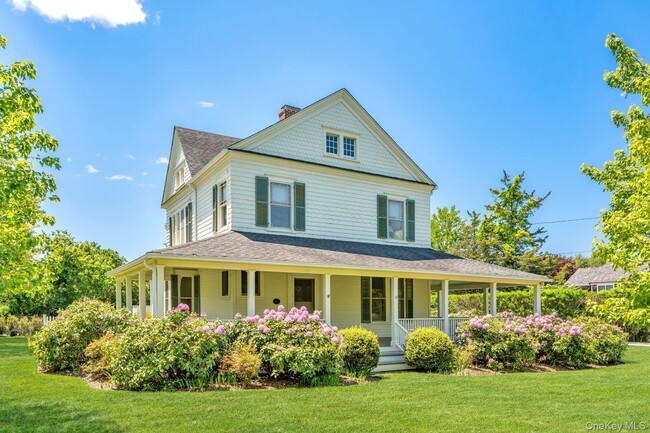 Photo - 51 Quogue St