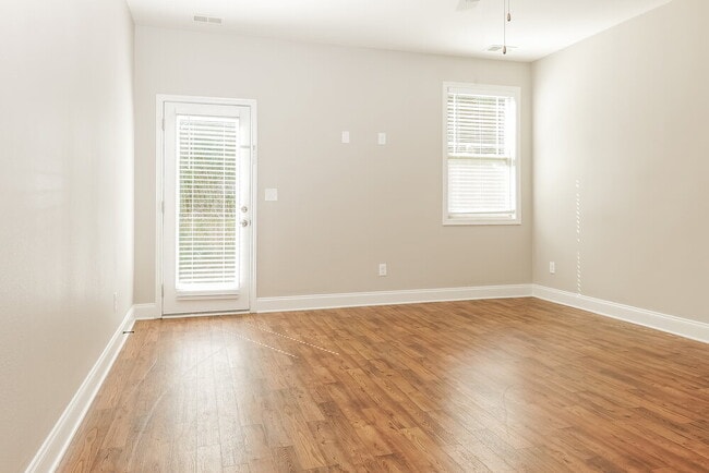 Photo - 1233 Catawba Way Casa