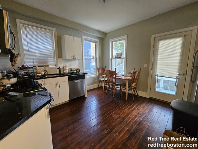 Photo - 23 Evergreen St