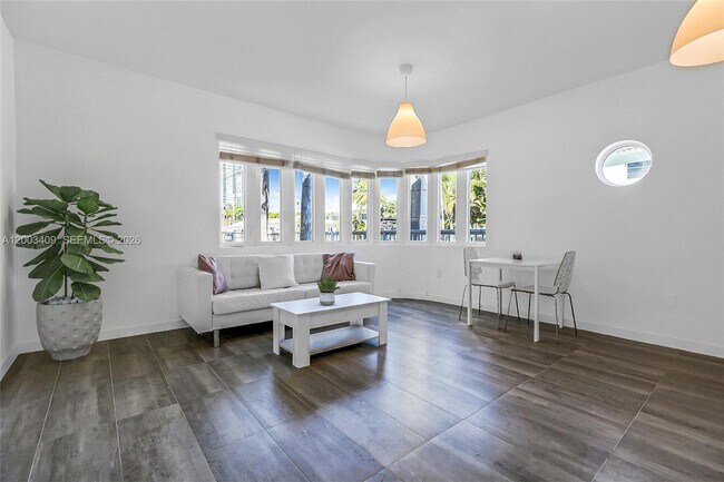 Photo - 557 Michigan Ave Unit 212