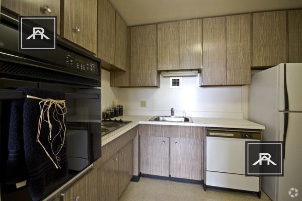 Building Photo - 1 bedroom in Brighton MA 02135 Unit 502 Rental