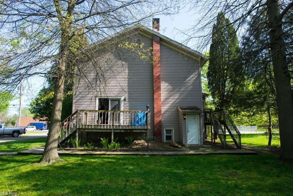 Left Unit C - Right Door Unit D - 5782 Chippewa Rd Unit D