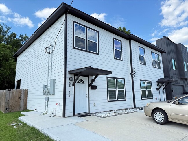 Photo - 4511 Reed Rd