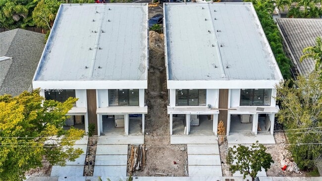 Photo - 11 SE 12th Ave