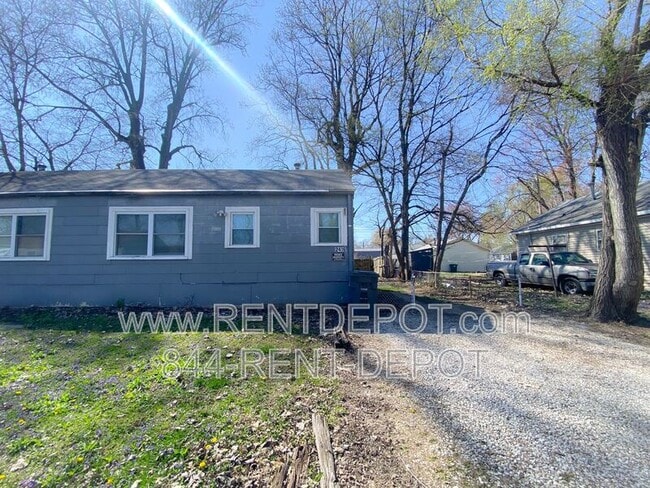 Building Photo - 2416 N New York Ave