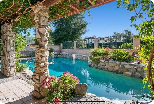 Photo - 379 S Greenway Ave