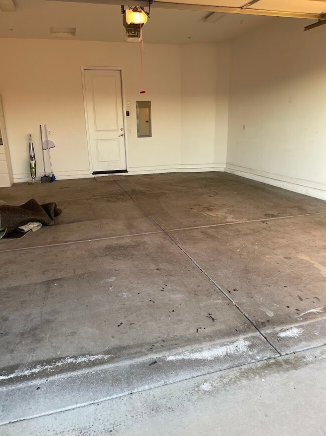 Photo - 1145 Rolling Hills Plaza S