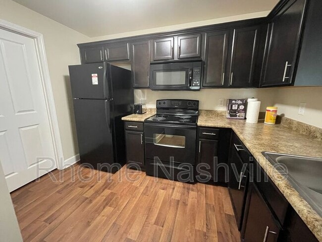 8121 Lenox Creekside Dr