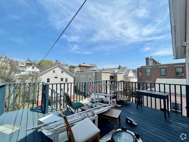 Building Photo - 589 Somerville Ave Unit 2 Rental