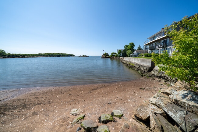 Photo - 198 Shore Dr