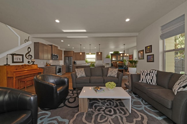 Photo - Beautiful 3 Bed/2.5 Bath Home in NW Bend - Via Cambria