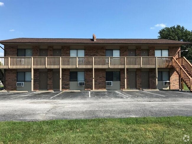Building Photo - 2611 Sierra Dr Rental