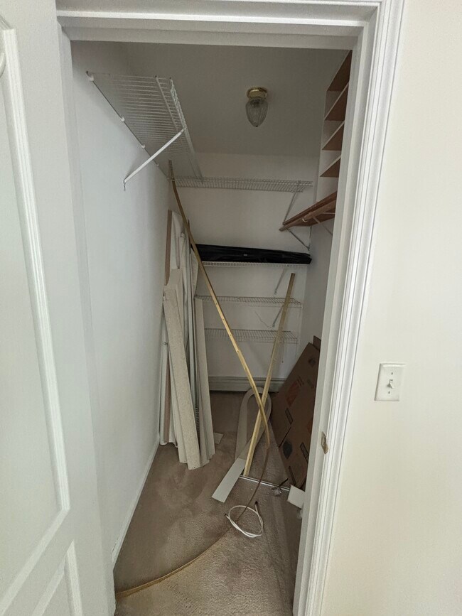 970 Bard Ave Unit 970 Bard Ave Apartment