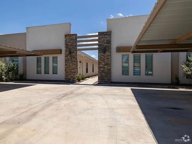 Building Photo - 2808 Sabercat Ave Unit 2 Rental