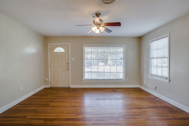 Photo - Pre-leasing for June!