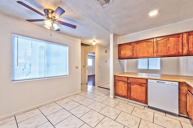 Photo - 5198 Greene Ln Unit B