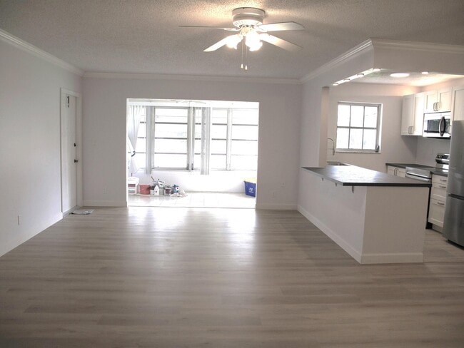 Photo - 1102 North Dr