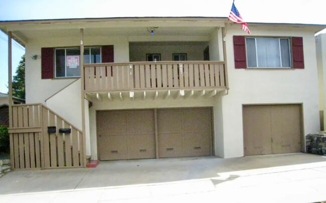 Building Photo - 471 Park Ave Unit Duplex Apartment