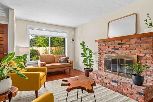 Photo - 1490 Carobelle Ct