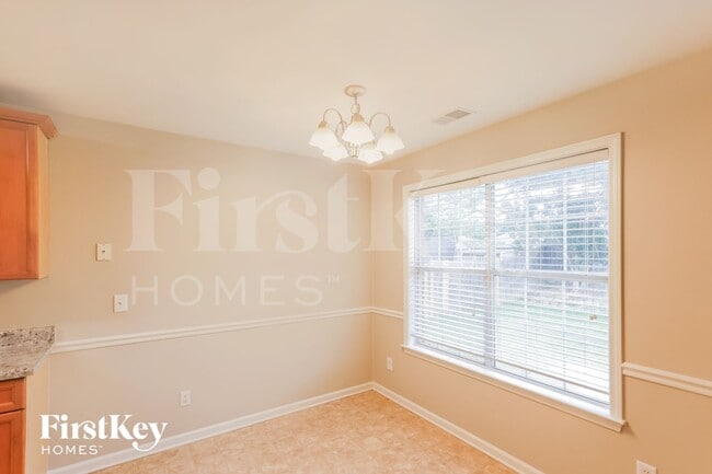 Photo - 146 Hickory Point Dr