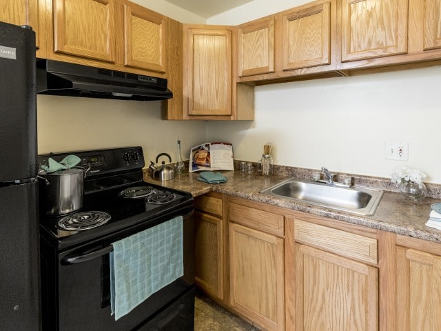 Newport Terrace Apartments - Newport Terrace Apartments