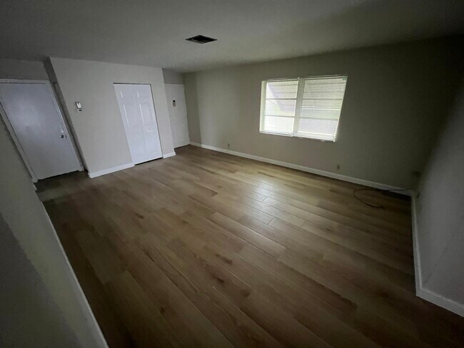 Photo - 500 NW 53rd St