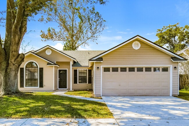 Building Photo - 13343 Currituck Dr N Rental