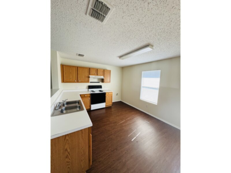 Photo - 255 Meadowcrest Dr