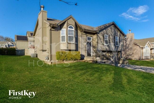Photo - 8810 NE 116th St