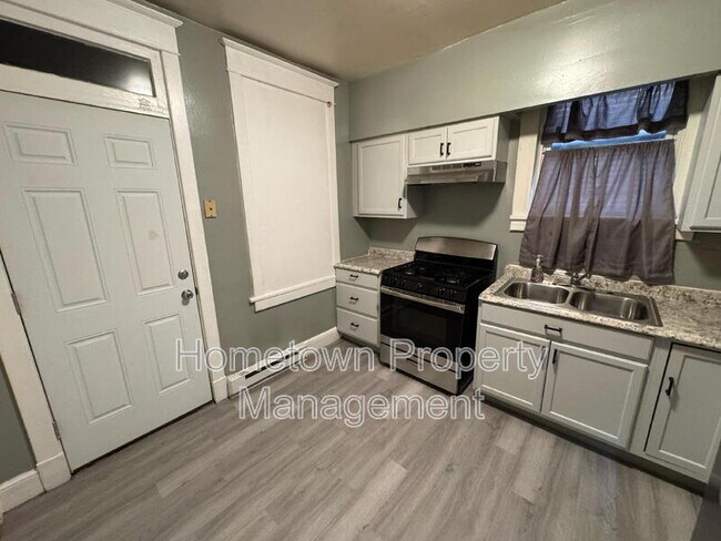 Photo - 1818 Walnut St