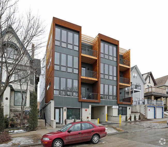 Jackson Apartments Milwaukee, WI