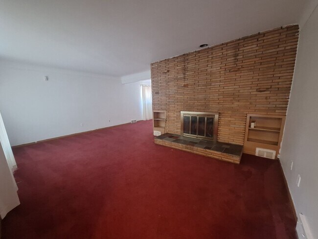 Photo - 18420 Sunset St