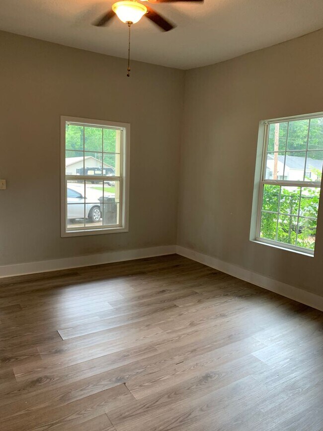 Photo - 817 W Matthews Ave Unidad A