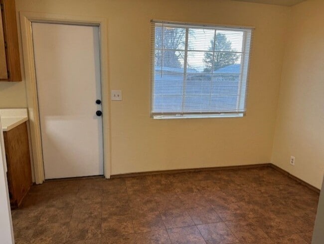 Photo - Price Reduced!! 3 Bedroom 2 Bath Home - Co...