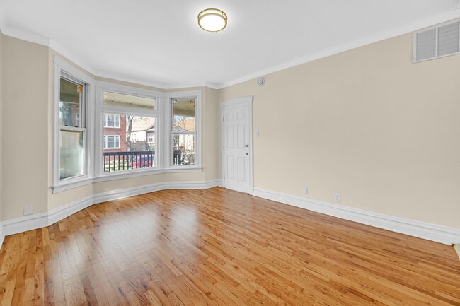 Photo - 4437 N Drake Ave