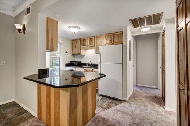 Ten Mile Island Condos- Beautiful 2Bed/2Ba... - Ten Mile Island Condos- Beautiful 2Bed/2Ba...