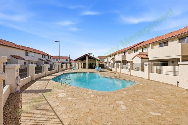 Photo - Charming Townhome Living in the Heart of Chandler – Community Pool & Prime Location!