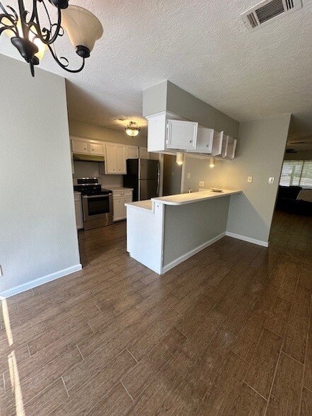 Photo - 1015 Mccall Ave