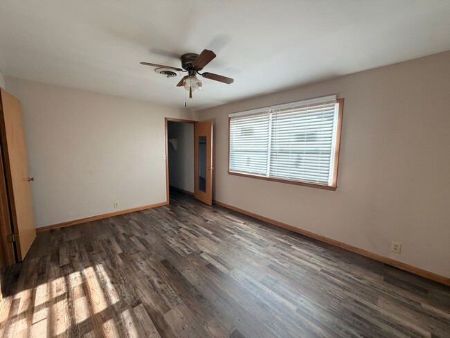 Photo - Available Now!! 1 Bedroom, 1 Bath Upper Level Remodeled Apartment for Rent!!