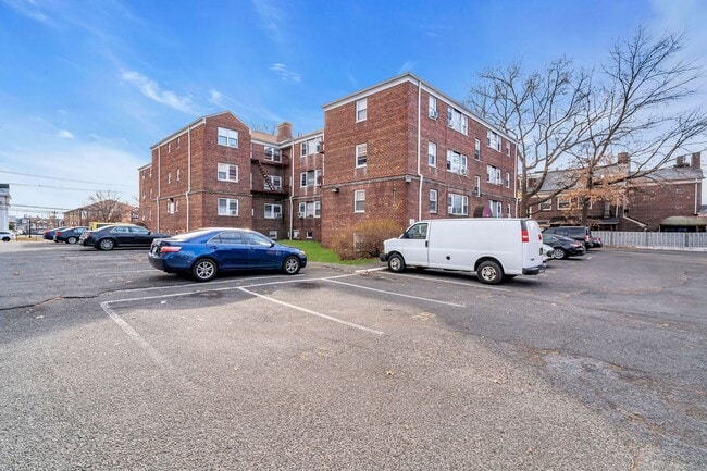 Photo - Edgar Gardens Apartments Unidad 246-BC