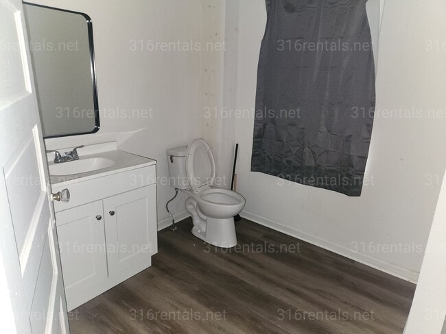 Photo - $1150 - 3 bedroom / 2 bathroom - Single Family Home