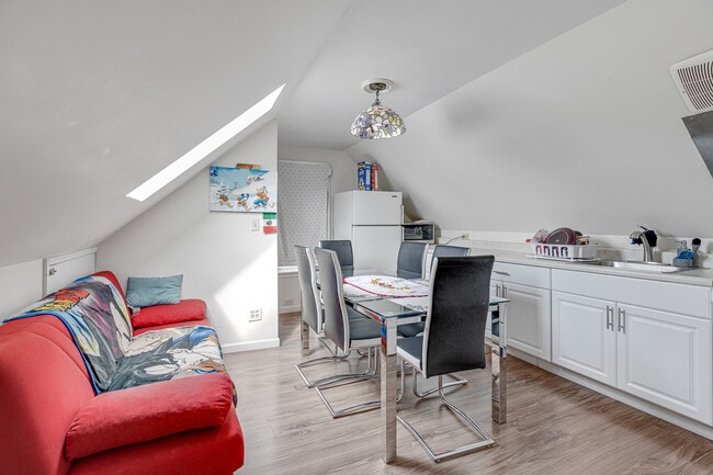 Photo - 2135 N Menard Ave Unit 3