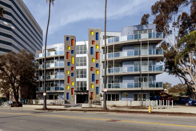 The Tides Brentwood - The Tides Brentwood Apartments
