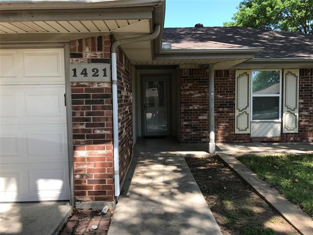 Photo - 1421 Bryan Dr